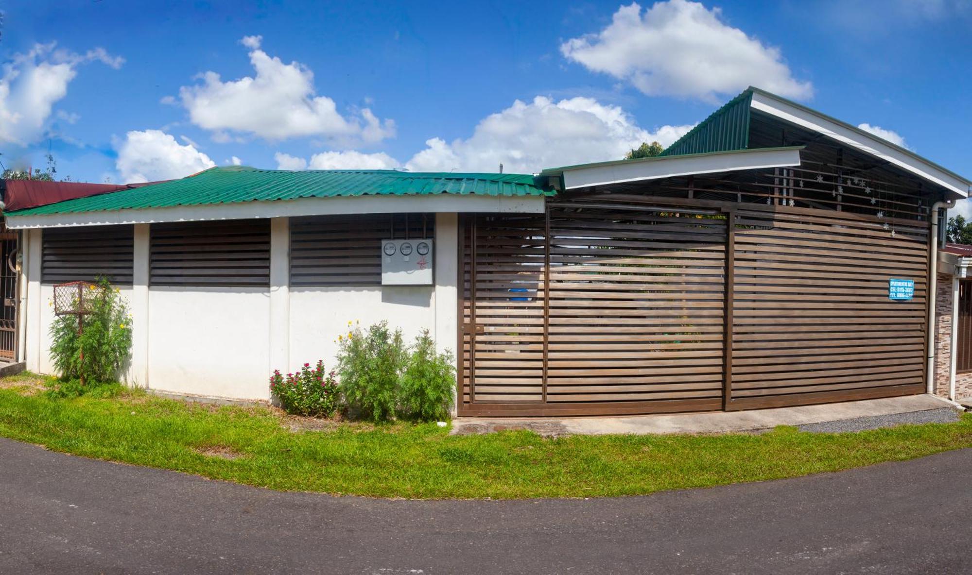 Apartamento Daly 3 Guápiles エクステリア 写真